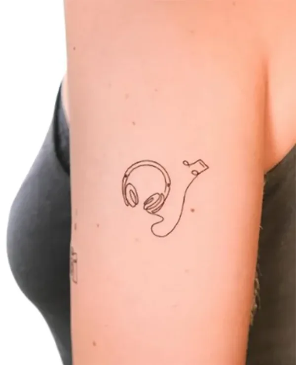 music-and-art-symbols-minimalist-tattoo