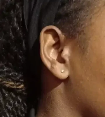 earlobe-piercing