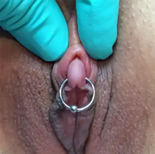 tear-shaped-clitoris-pierced-at-the-widest-part