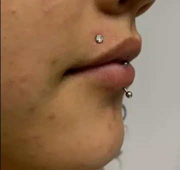 Madonna Piercing