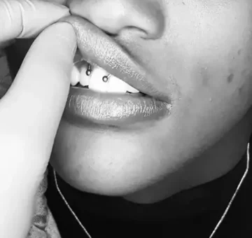 smiley-piercing