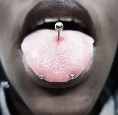 snake-eyes-piercing