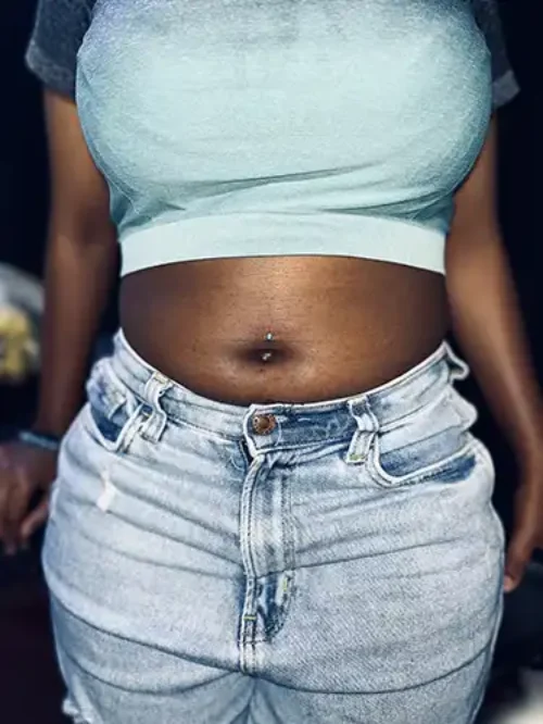 navel-piercing